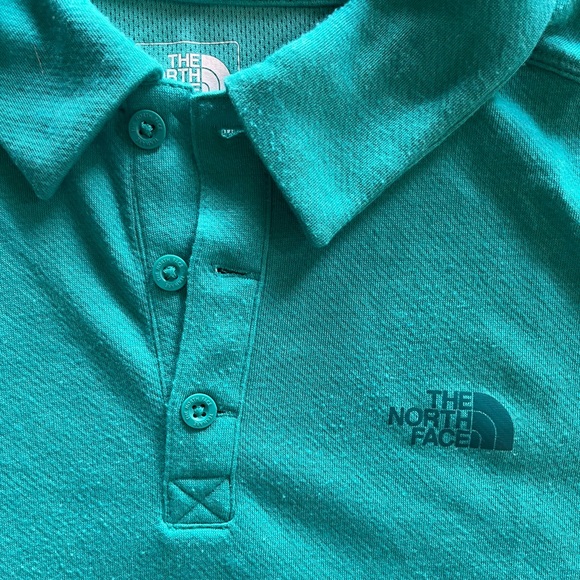 Men’s Northface Polo - Picture 3 of 7